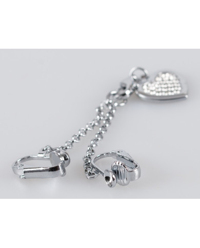 Intimate Heart-shaped Chain Intimate Heart-shaped Chain